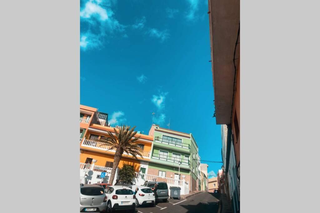 Large 90M2 Canary Apartment, Nice View, Location ! Puerto de Santiago  Buitenkant foto